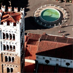 LUCCA San Martino e piazza Antelminelli foto Fazzini